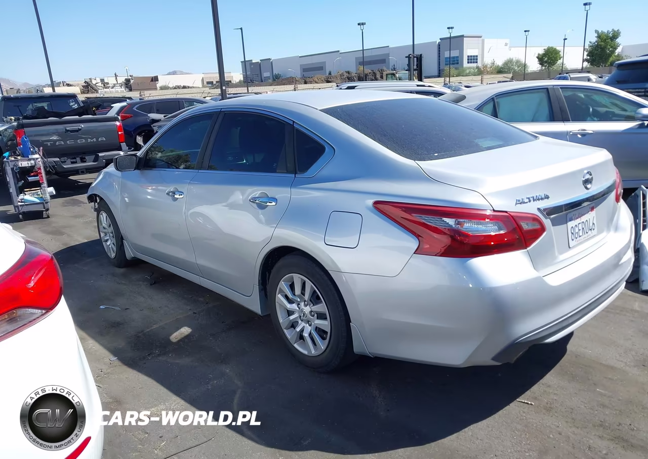 2018 Nissan Altima 2.5 S VIN:1N4AL3APXJC268133 - 15
