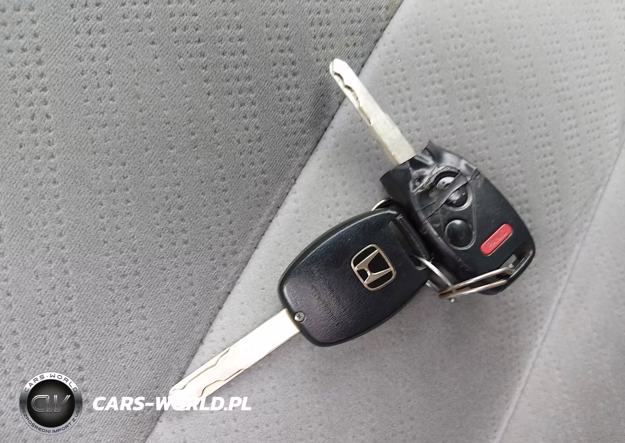 2010 Honda Odyssey Lx VIN:5FNRL3H20AB100334 - 11