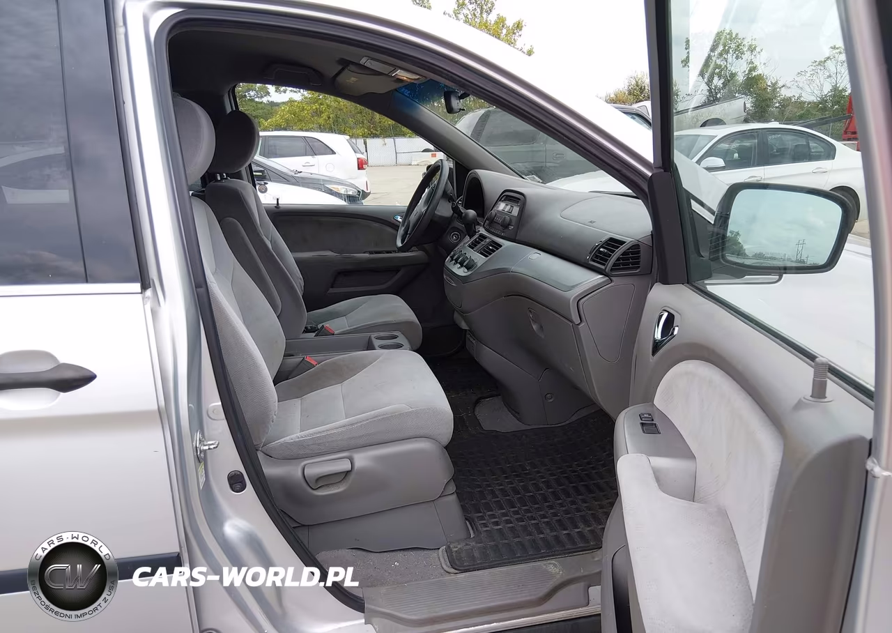 2010 Honda Odyssey Lx VIN:5FNRL3H20AB100334 - 5