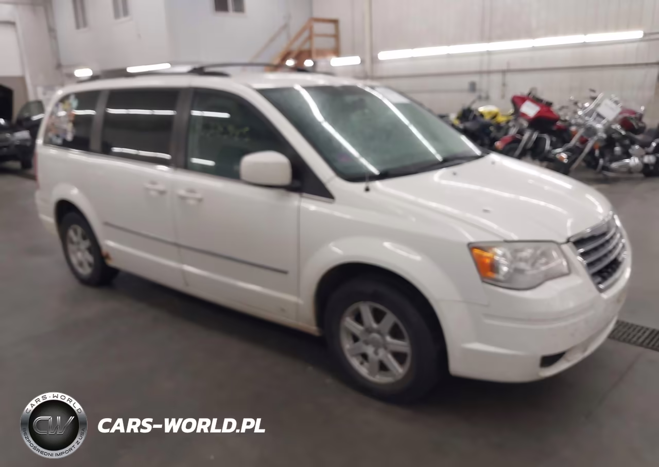 2010 Chrysler Town & Country Touring