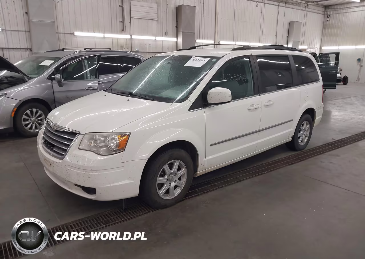 2010 Chrysler Town & Country Touring VIN:2A4RR5D1XAR347768 - 2