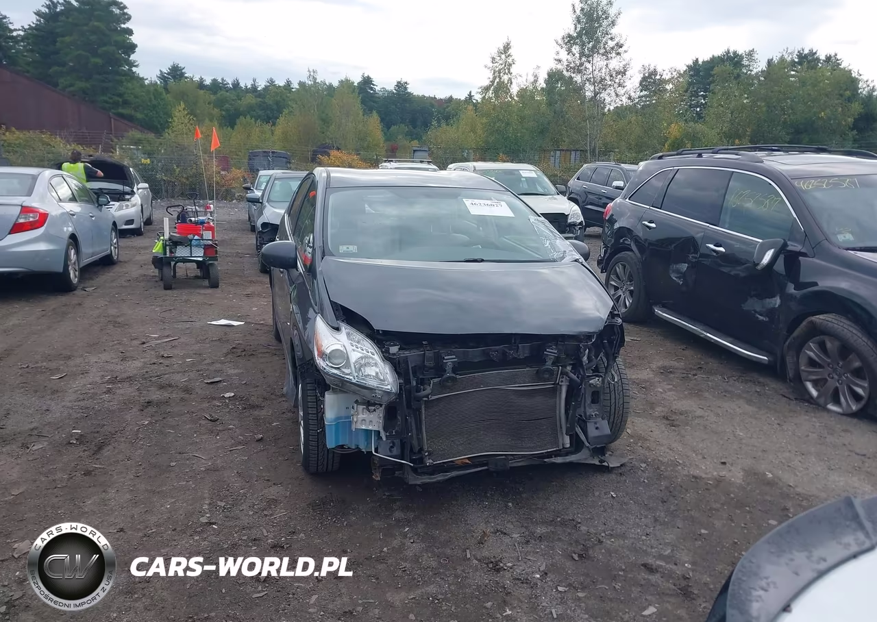 2011 Toyota Prius Three VIN:JTDKN3DU4B1415988 - 13