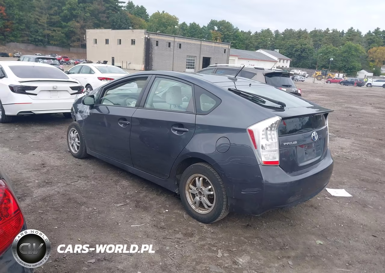 2011 Toyota Prius Three VIN:JTDKN3DU4B1415988 - 15