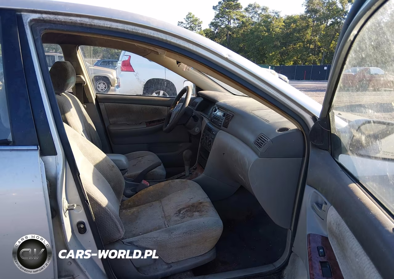 2004 Toyota Corolla Le VIN:1NXBR32E04Z247568 - 5