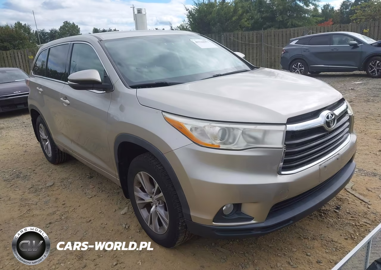2014 Toyota Highlander Le Plus V6