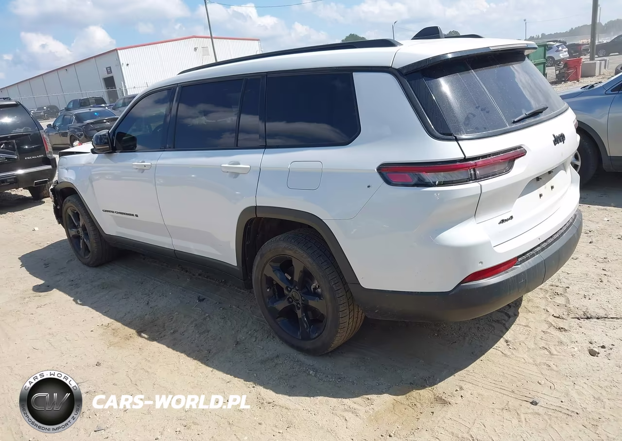 2023 Jeep Grand Cherokee L Altitude 4X4 VIN:1C4RJKAG8P8799145 - 3