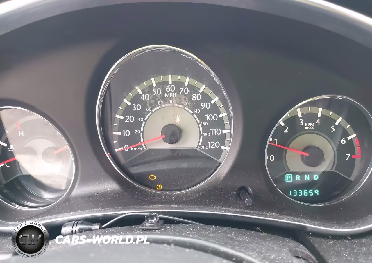 2013 Chrysler 200 Lx VIN:1C3CCBAB9DN624067 - 7
