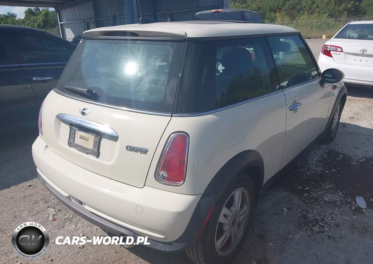 2006 Mini Cooper VIN:WMWRC33586TK18912 - 4