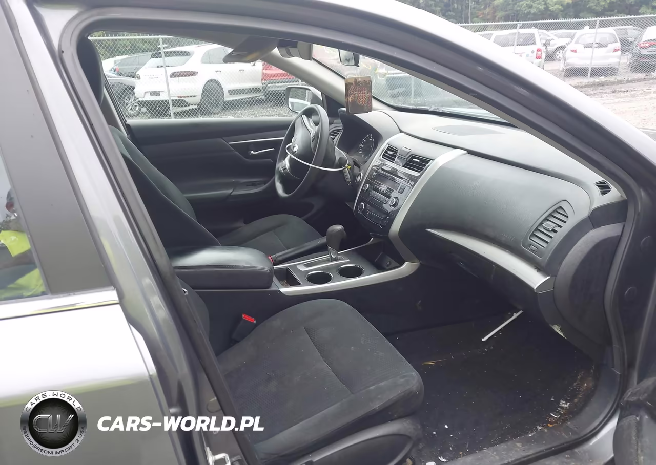 2015 Nissan Altima 2.5 S VIN:1N4AL3AP1FN391461 - 5