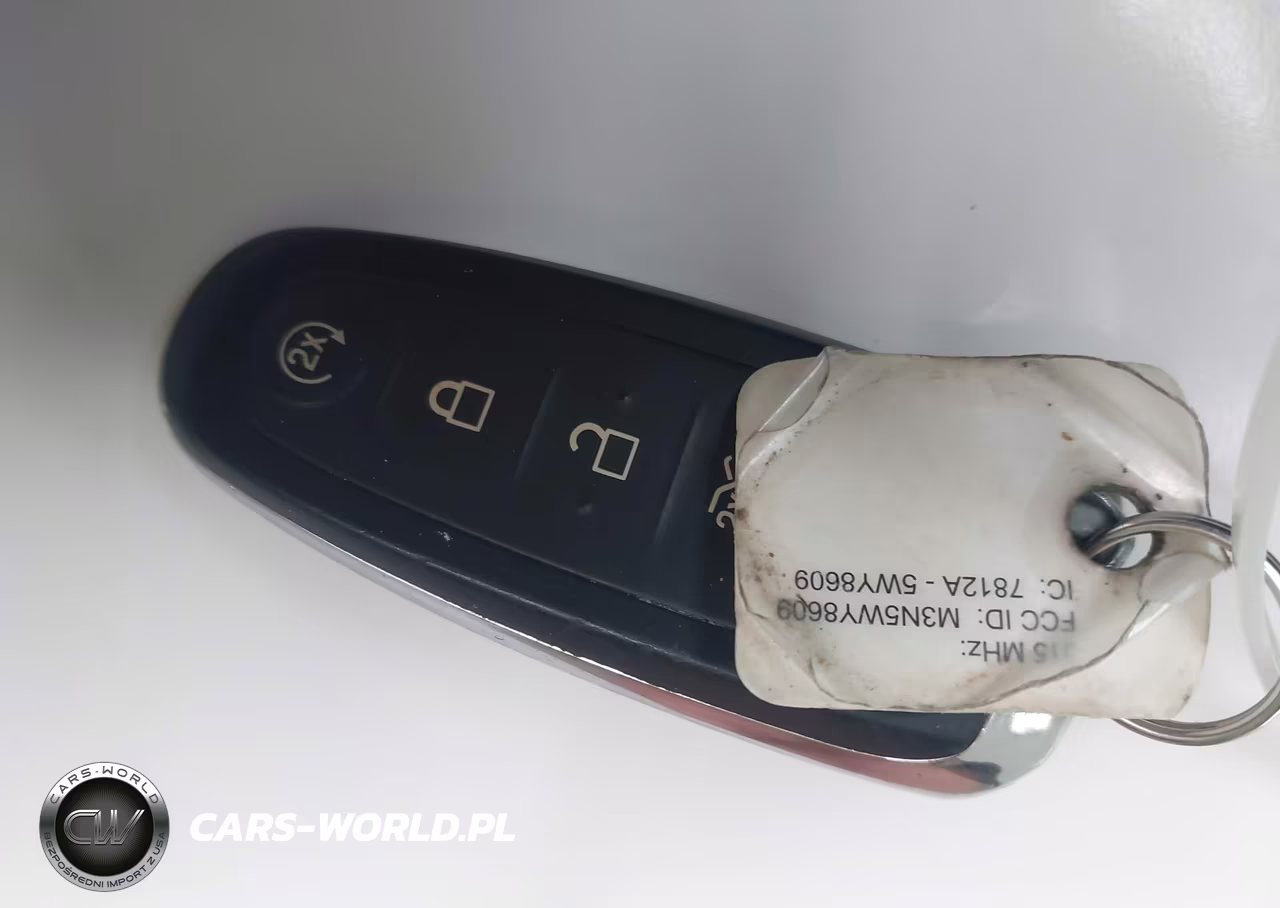 2016 Ford Focus Titanium VIN:1FADP3N28GL356557 - 11
