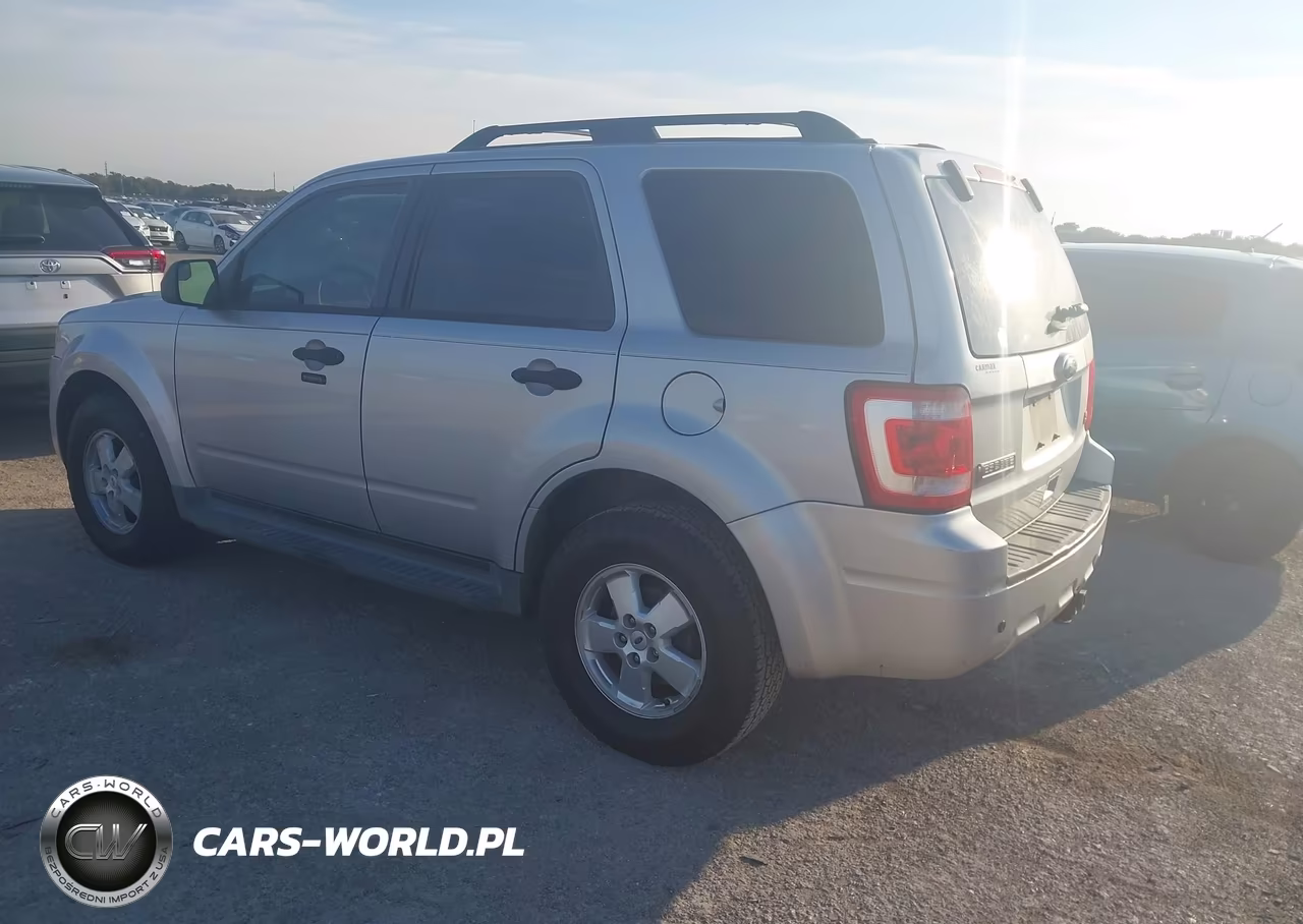 2012 Ford Escape Xlt VIN:1FMCU0DG2CKA26774 - 3