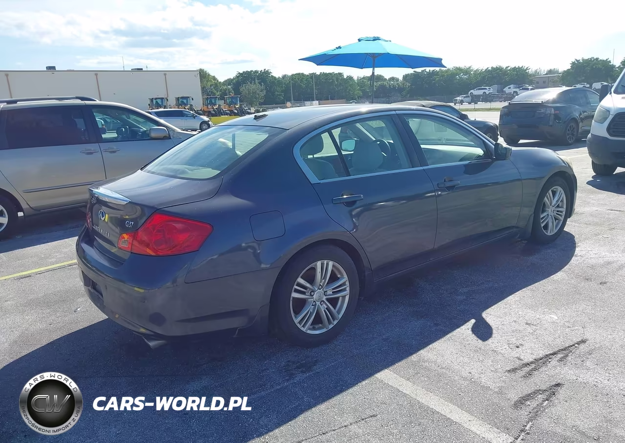 2010 Infiniti G37 Journey VIN:JN1CV6AP5AM200494 - 4