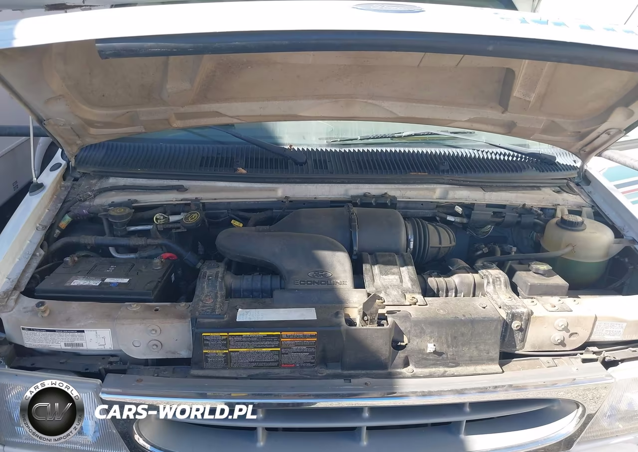 2000 Ford E-450 Cutaway Standard VIN:1FDXE45S9YHA07135 - 10