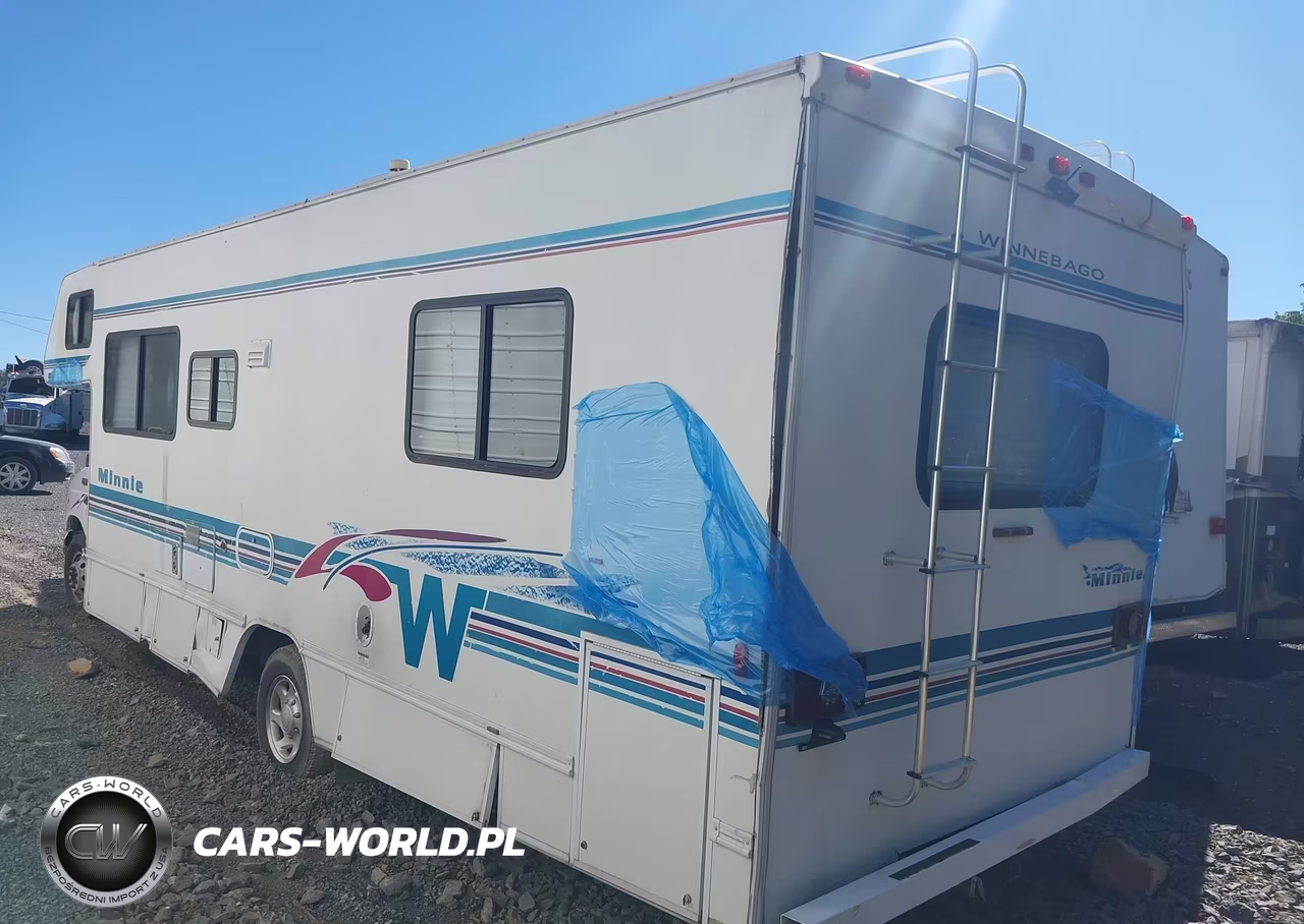 2000 Ford E-450 Cutaway Standard VIN:1FDXE45S9YHA07135 - 3