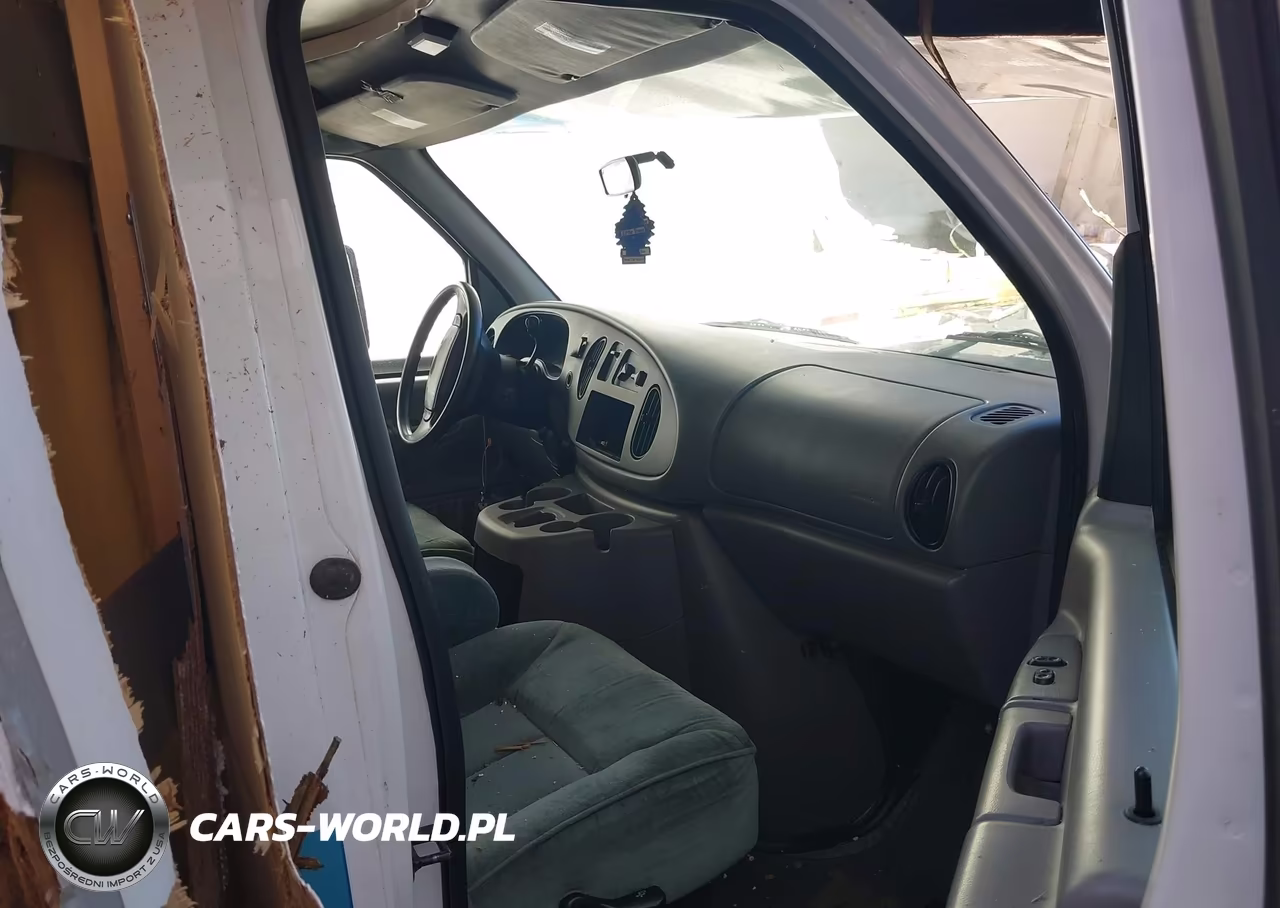 2000 Ford E-450 Cutaway Standard VIN:1FDXE45S9YHA07135 - 5