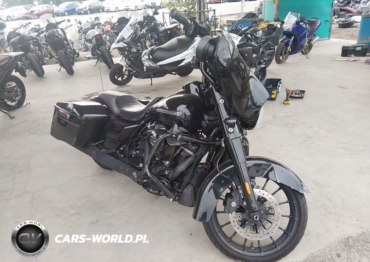 2018 Harley-Davidson Flhxs Street Glide Special