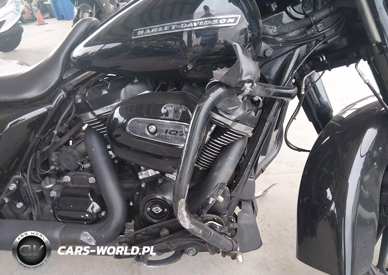 2018 Harley-Davidson Flhxs Street Glide Special VIN:1HD1KRC11JB653299 - 8