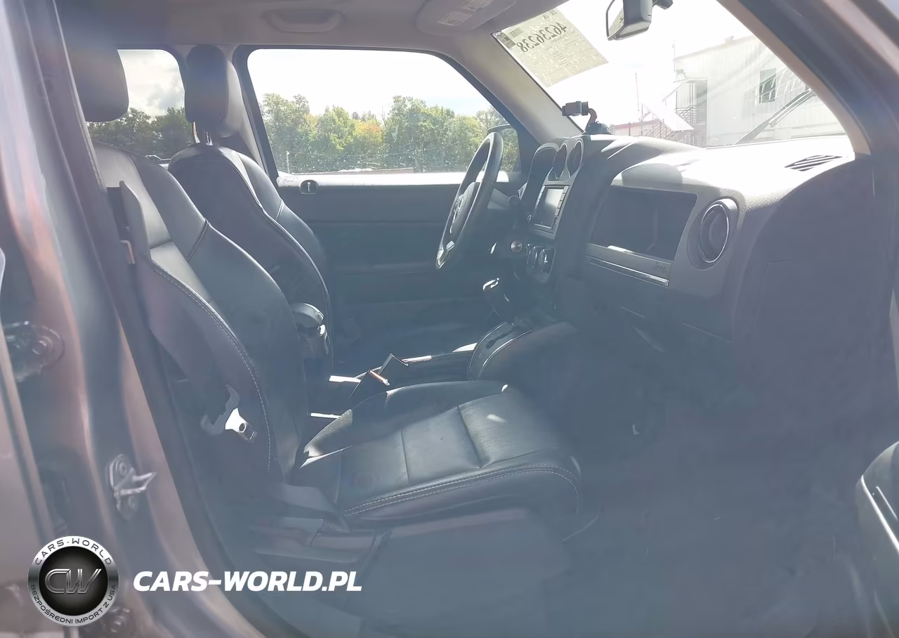 2017 Jeep Patriot High Altitude 4X4 VIN:1C4NJRFB8HD109892 - 5