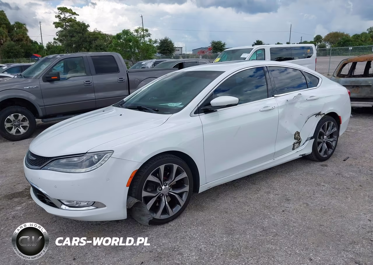 2015 Chrysler 200 C VIN:1C3CCCCG4FN551241 - 2