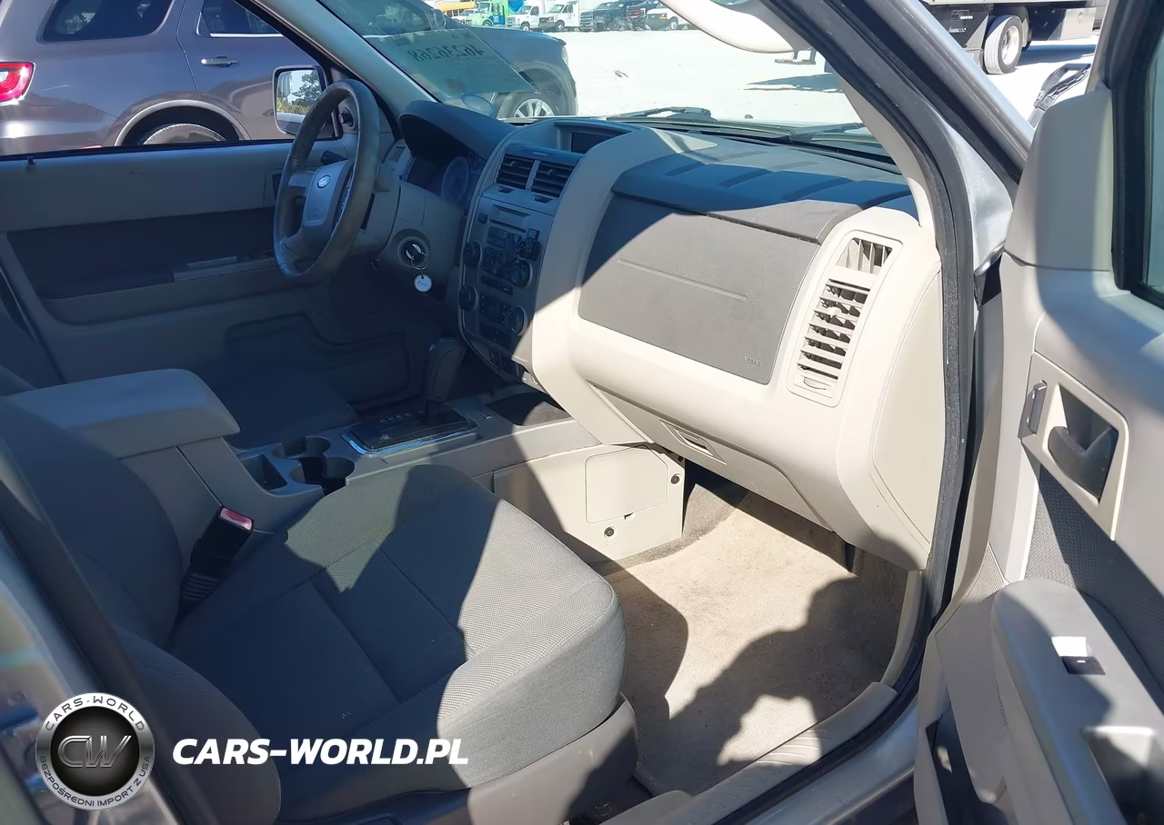 2010 Ford Escape Xlt VIN:1FMCU0D79AKB02360 - 5