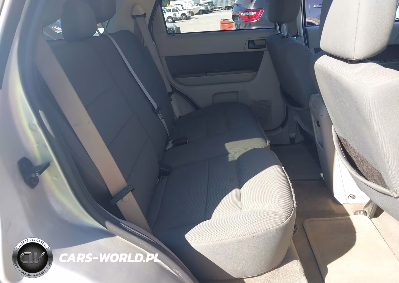 2010 Ford Escape Xlt VIN:1FMCU0D79AKB02360 - 8