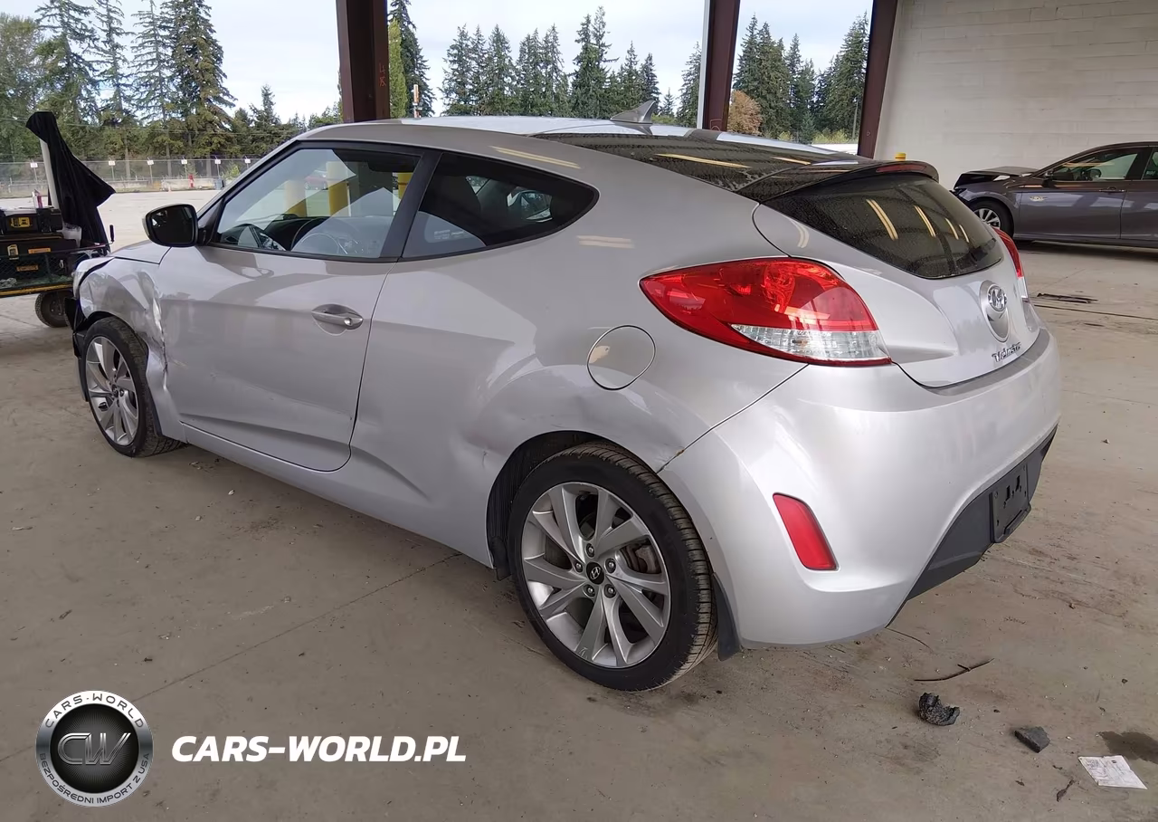 2016 Hyundai Veloster VIN:KMHTC6AD5GU251961 - 3