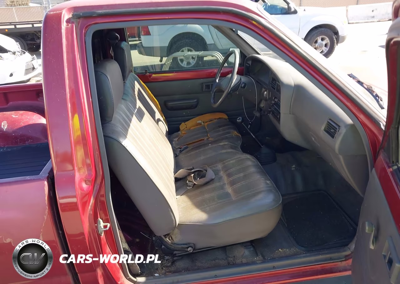 1990 Toyota Pickup 1-2 Ton Short Wheelbase VIN:JT4RN81A9L0048440 - 5