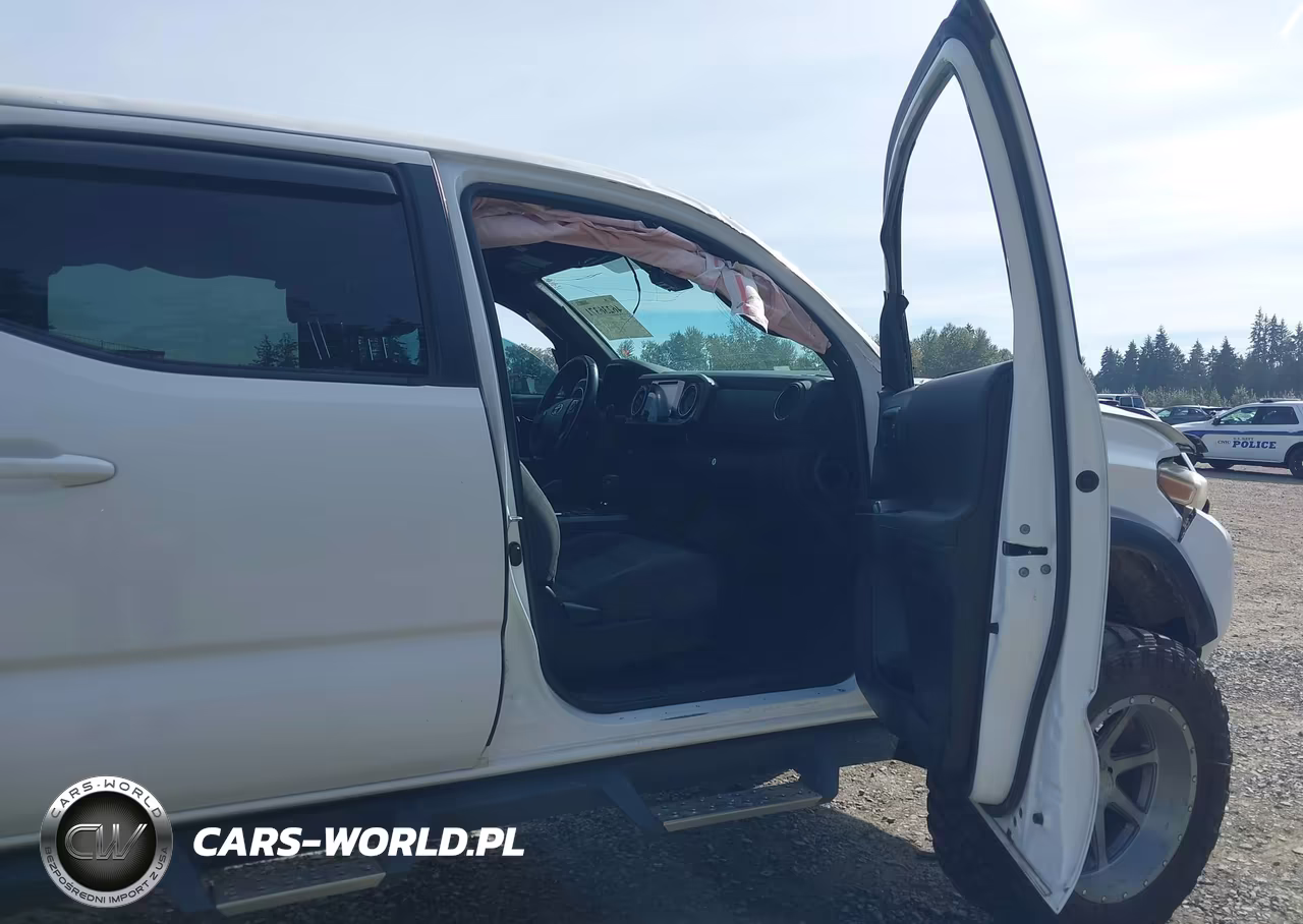 2018 Toyota Tacoma Trd Off Road VIN:3TMCZ5AN6JM141065 - 5