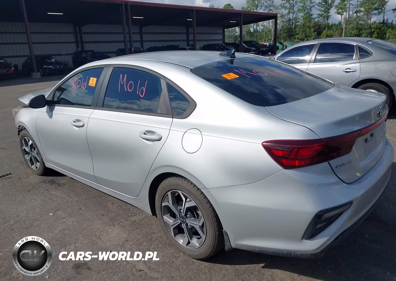 2021 Kia Forte Lxs VIN:3KPF24AD6ME265578 - 3