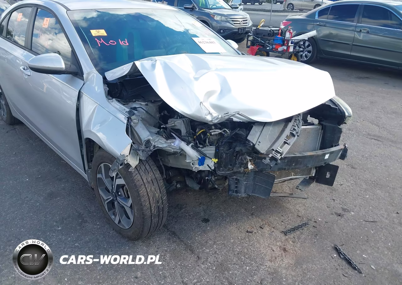2021 Kia Forte Lxs VIN:3KPF24AD6ME265578 - 6