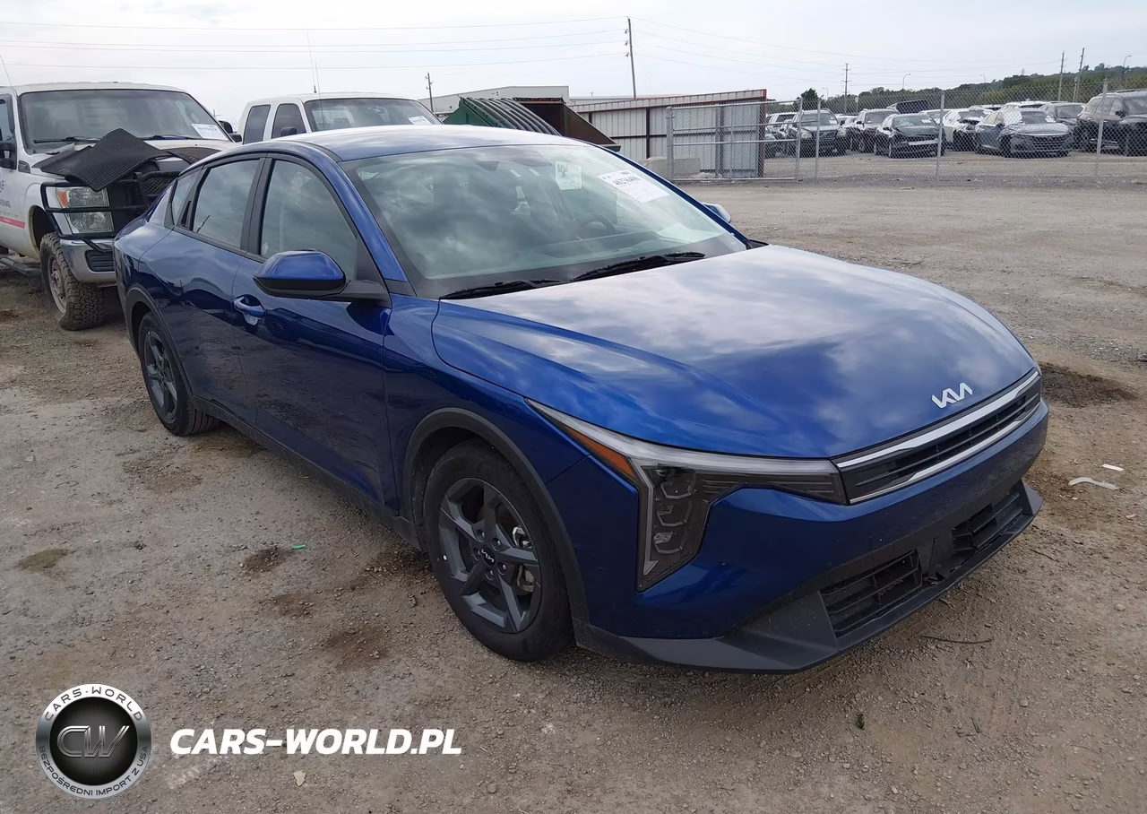 2025 Kia K4 Lxs VIN:3KPFT4DE7SE079790 - 1