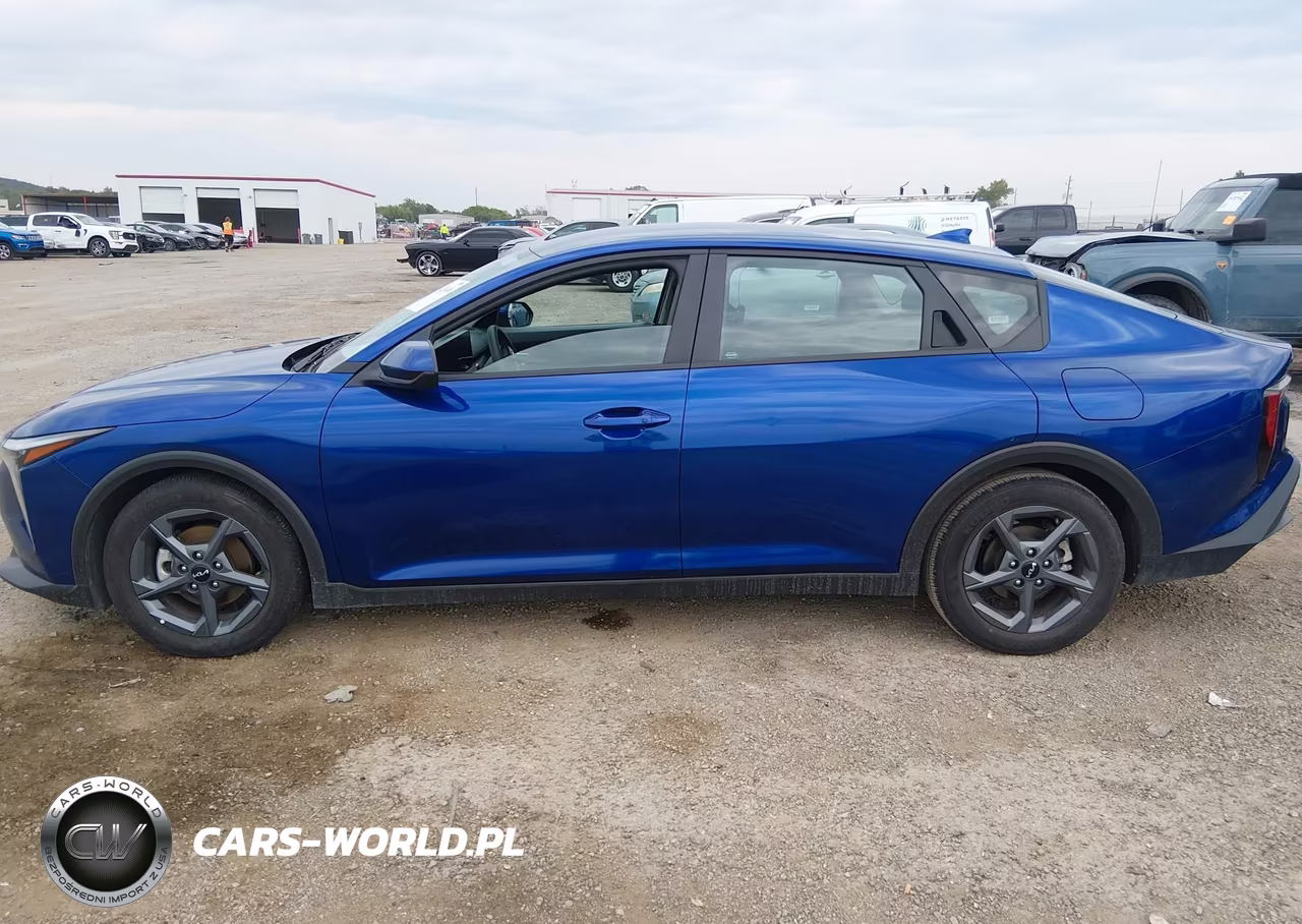 2025 Kia K4 Lxs VIN:3KPFT4DE7SE079790 - 14