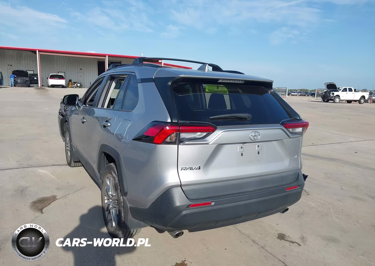 2019 Toyota Rav4 Xle Premium VIN:2T3C1RFV5KC023436 - 3