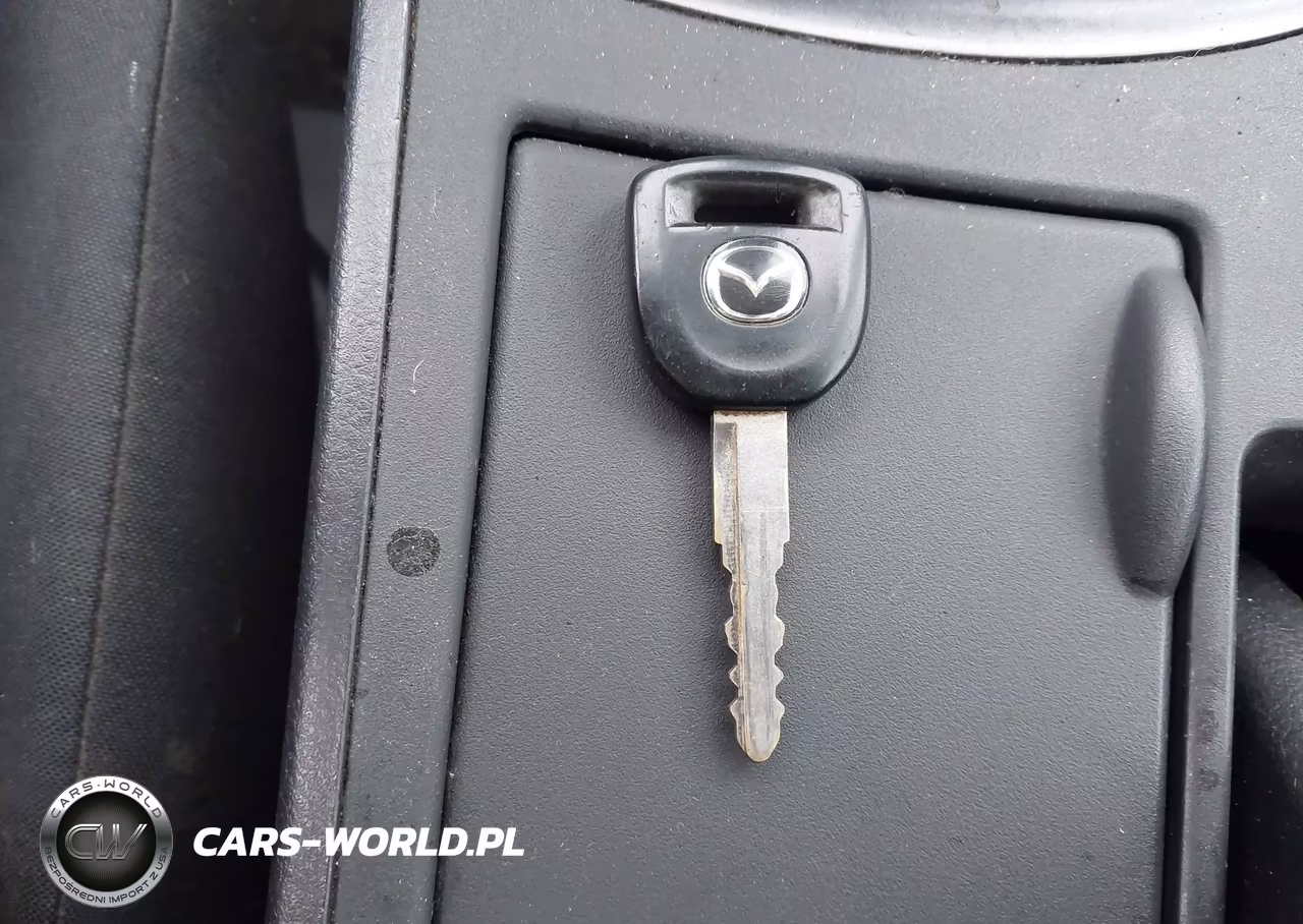 2011 Mazda Mazda3 I Sport VIN:JM1BL1UG7B1364264 - 11