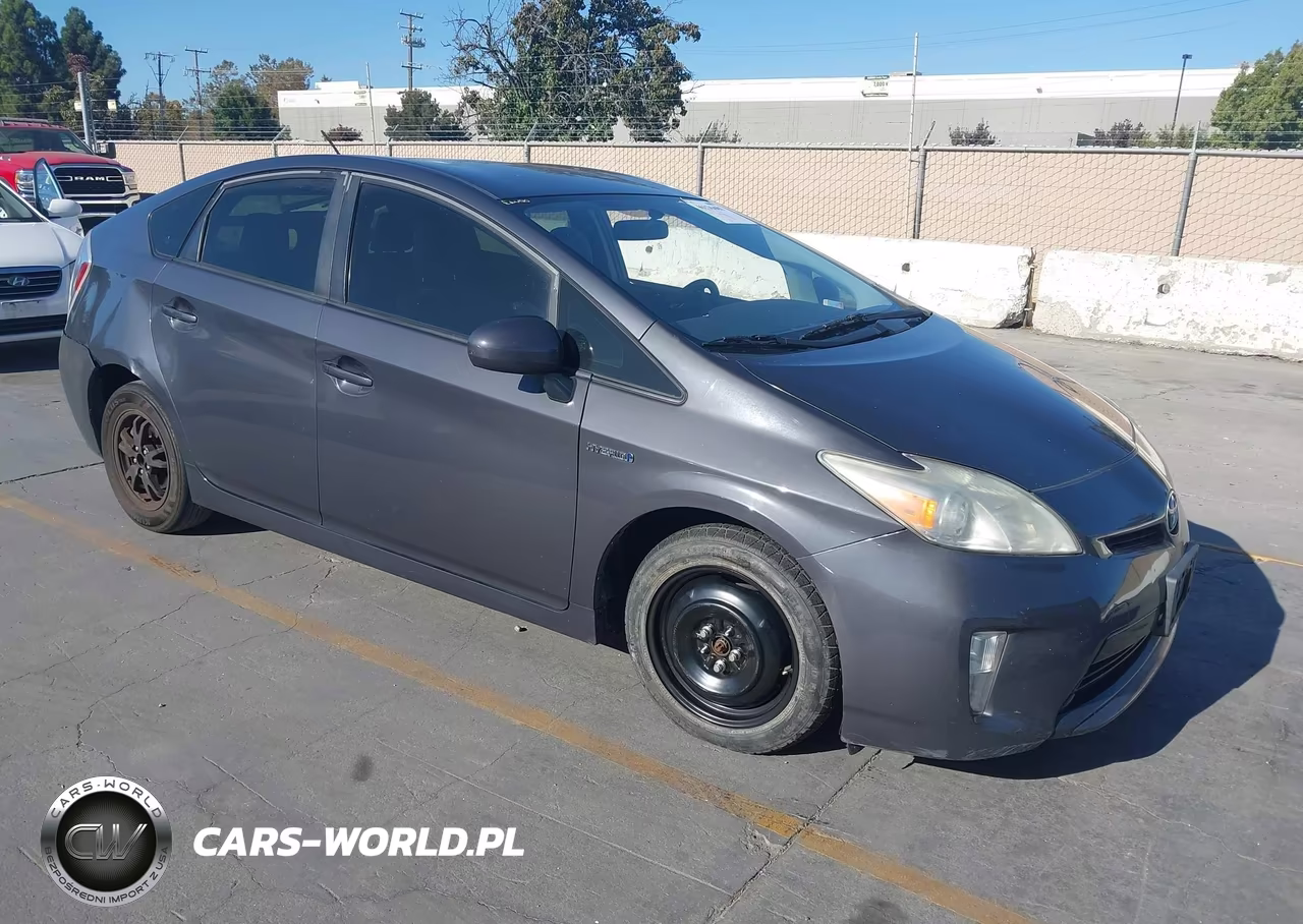2013 Toyota Prius Three