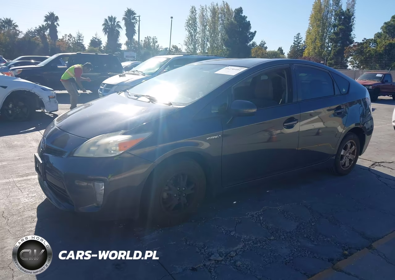 2013 Toyota Prius Three VIN:JTDKN3DU9D1718333 - 2