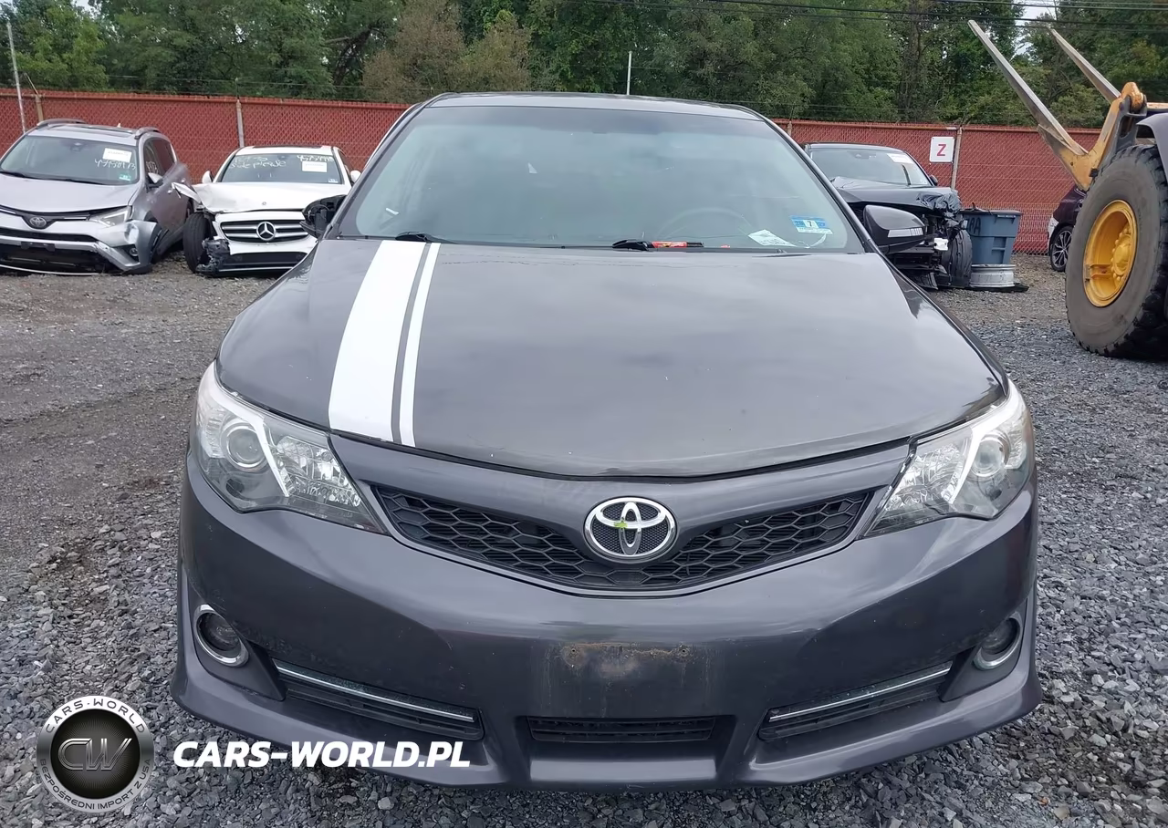 2014 Toyota Camry Se VIN:4T1BF1FK5EU823475 - 12