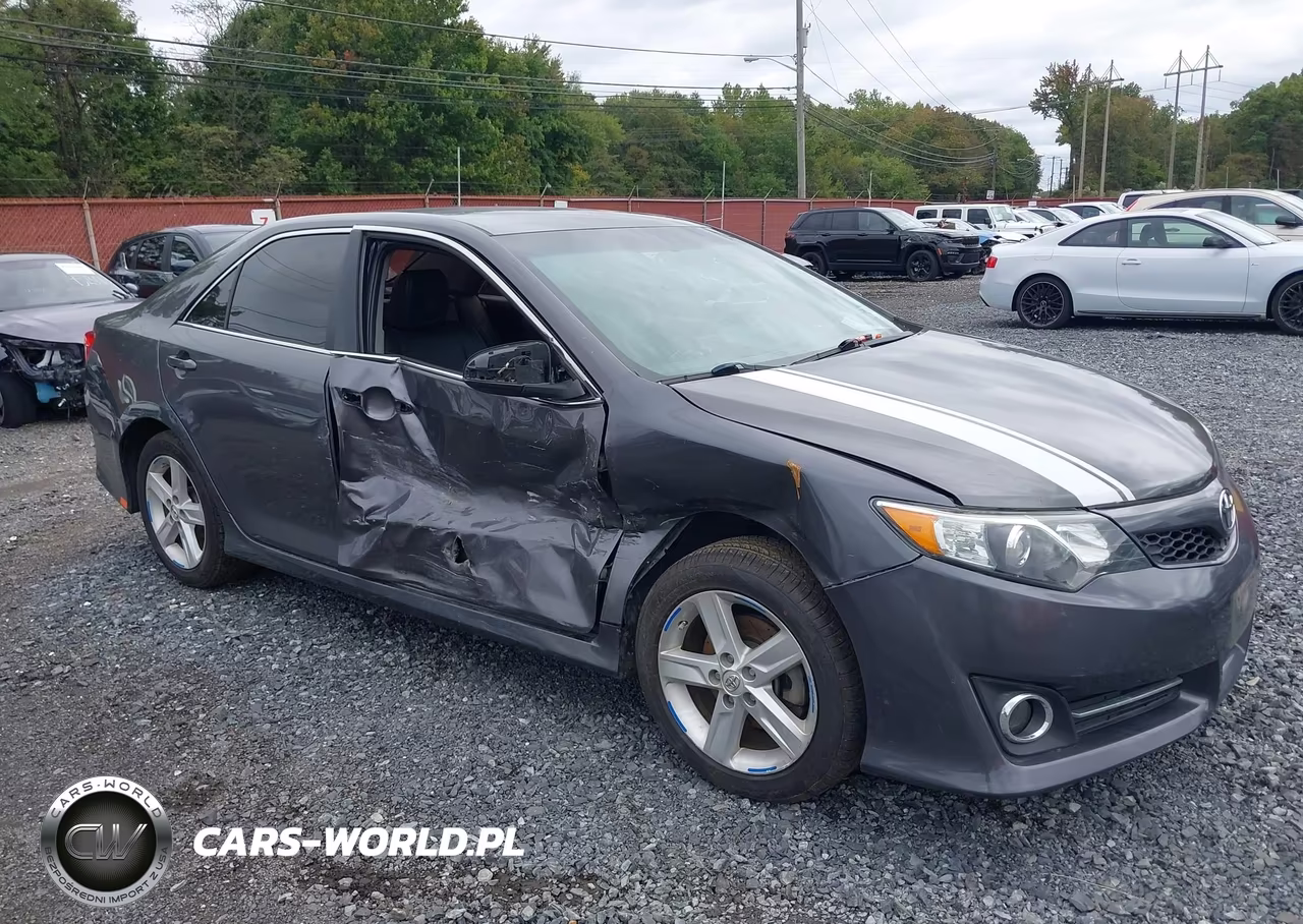 2014 Toyota Camry Se VIN:4T1BF1FK5EU823475 - 6