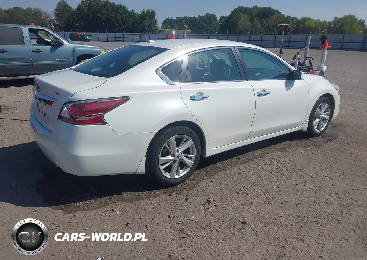 2015 Nissan Altima 2.5 Sv VIN:1N4AL3AP4FC454841 - 4