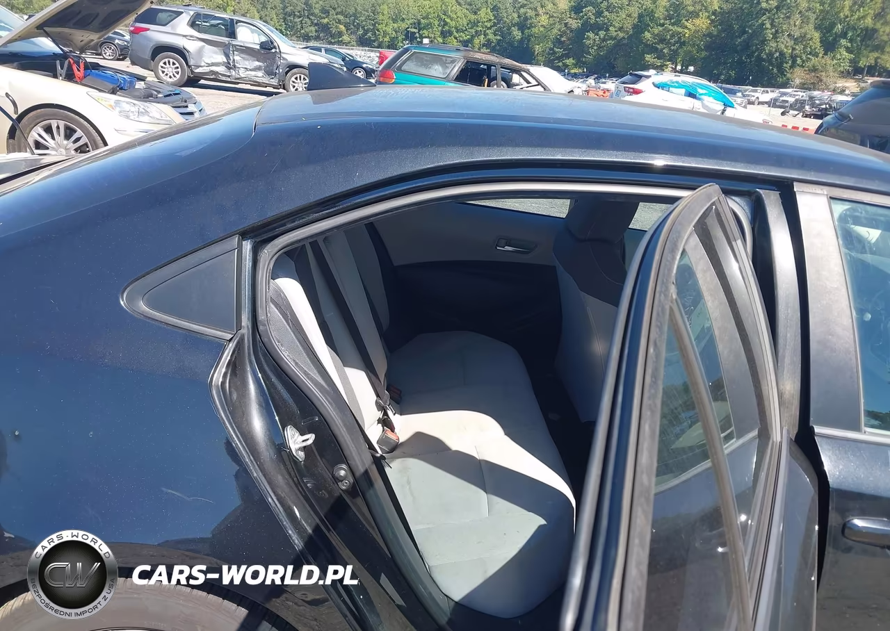 2020 Toyota Corolla Le VIN:5YFEPRAE6LP009165 - 8