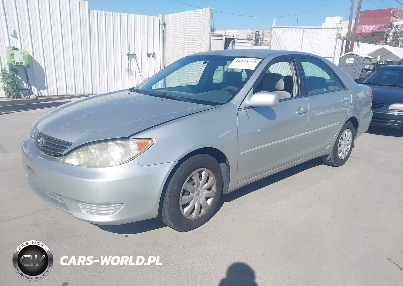 2005 Toyota Camry Le VIN:4T1BE32K65U983465 - 2