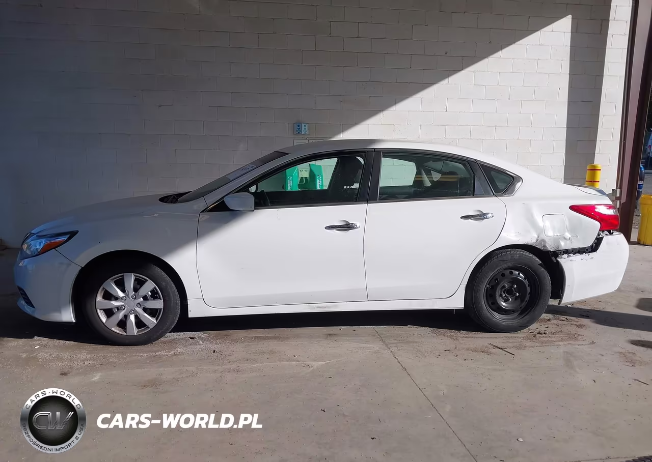 2017 Nissan Altima 2.5 S VIN:1N4AL3AP8HN352207 - 14