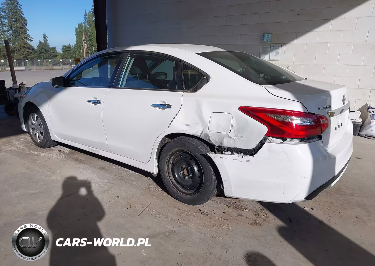 2017 Nissan Altima 2.5 S VIN:1N4AL3AP8HN352207 - 3