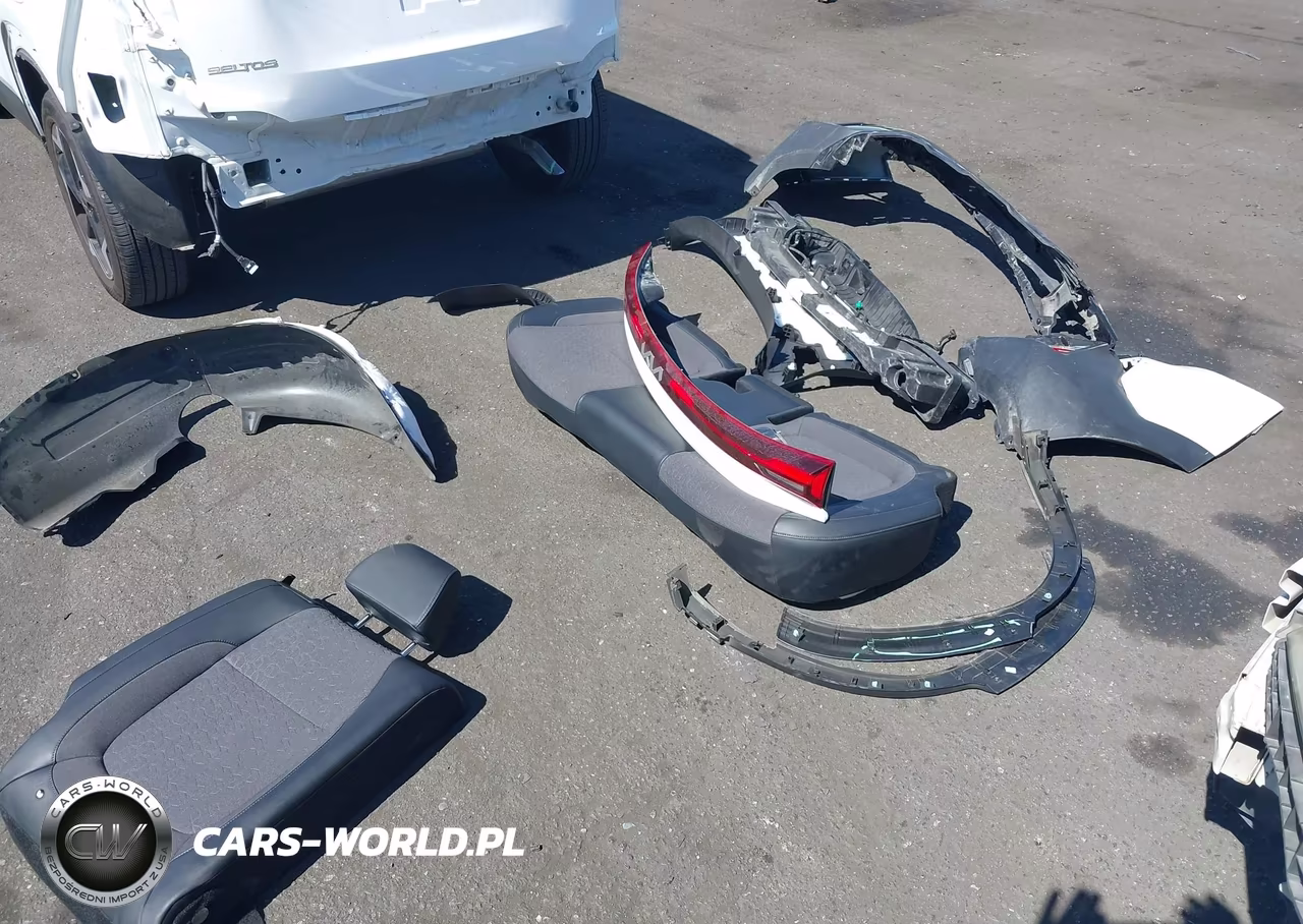 2025 Kia Seltos S VIN:KNDEU2AA0S7761862 - 12