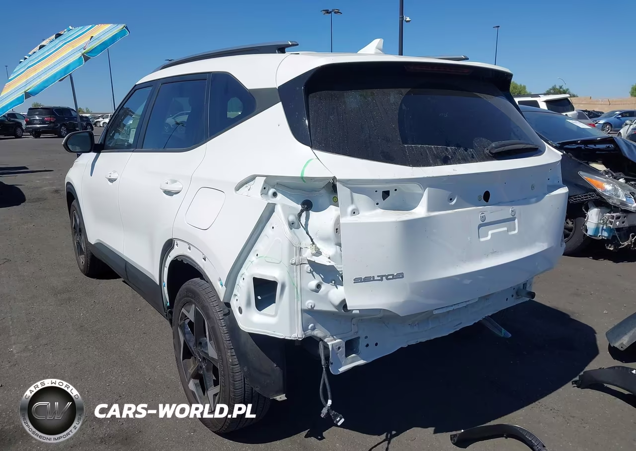 2025 Kia Seltos S VIN:KNDEU2AA0S7761862 - 3
