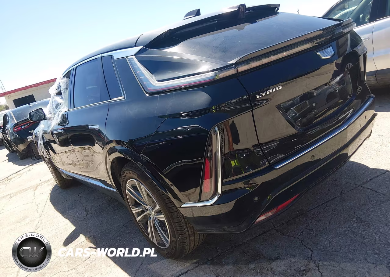 2024 Cadillac Lyriq Luxury W-1Sd VIN:1GYKPRRK6RZ112320 - 3