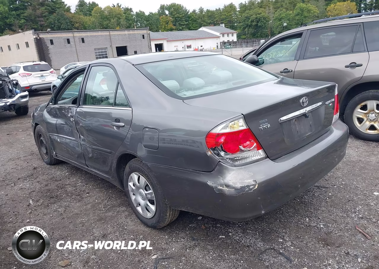 2005 Toyota Camry Le VIN:4T1BE32K05U548635 - 3