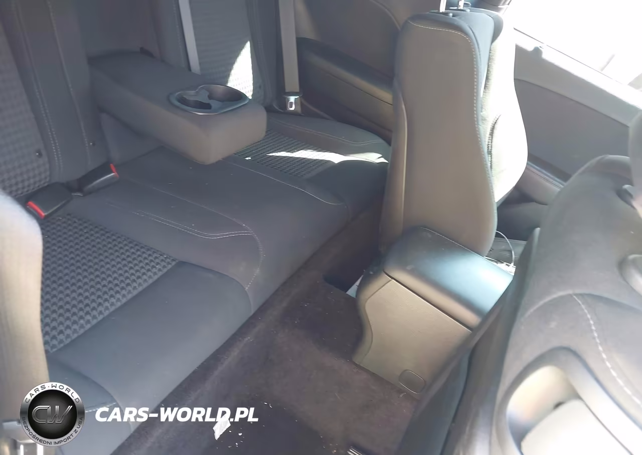 2019 Dodge Challenger Sxt VIN:2C3CDZAG9KH524445 - 8
