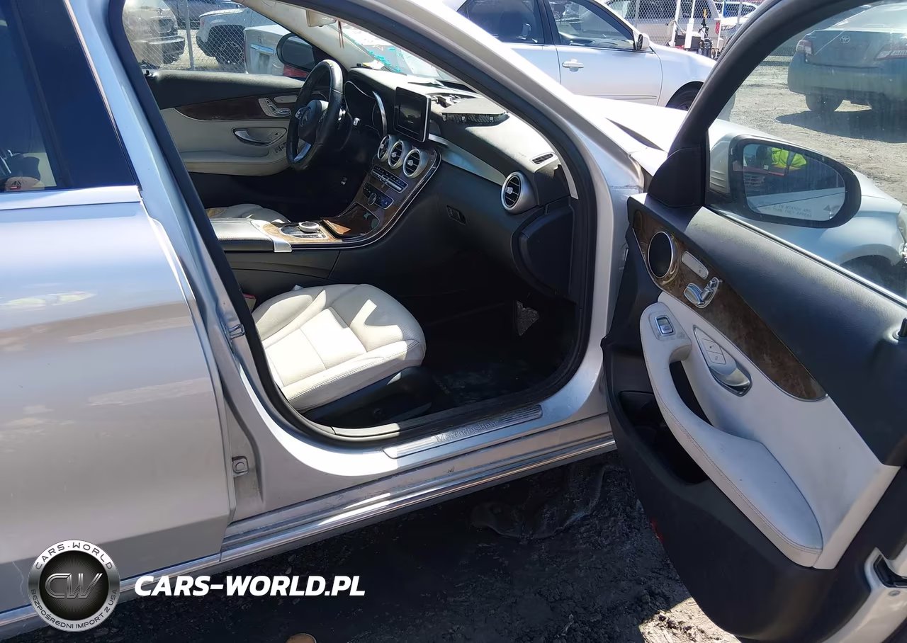 2017 Mercedes-Benz C 300 VIN:55SWF4JB4HU199002 - 5