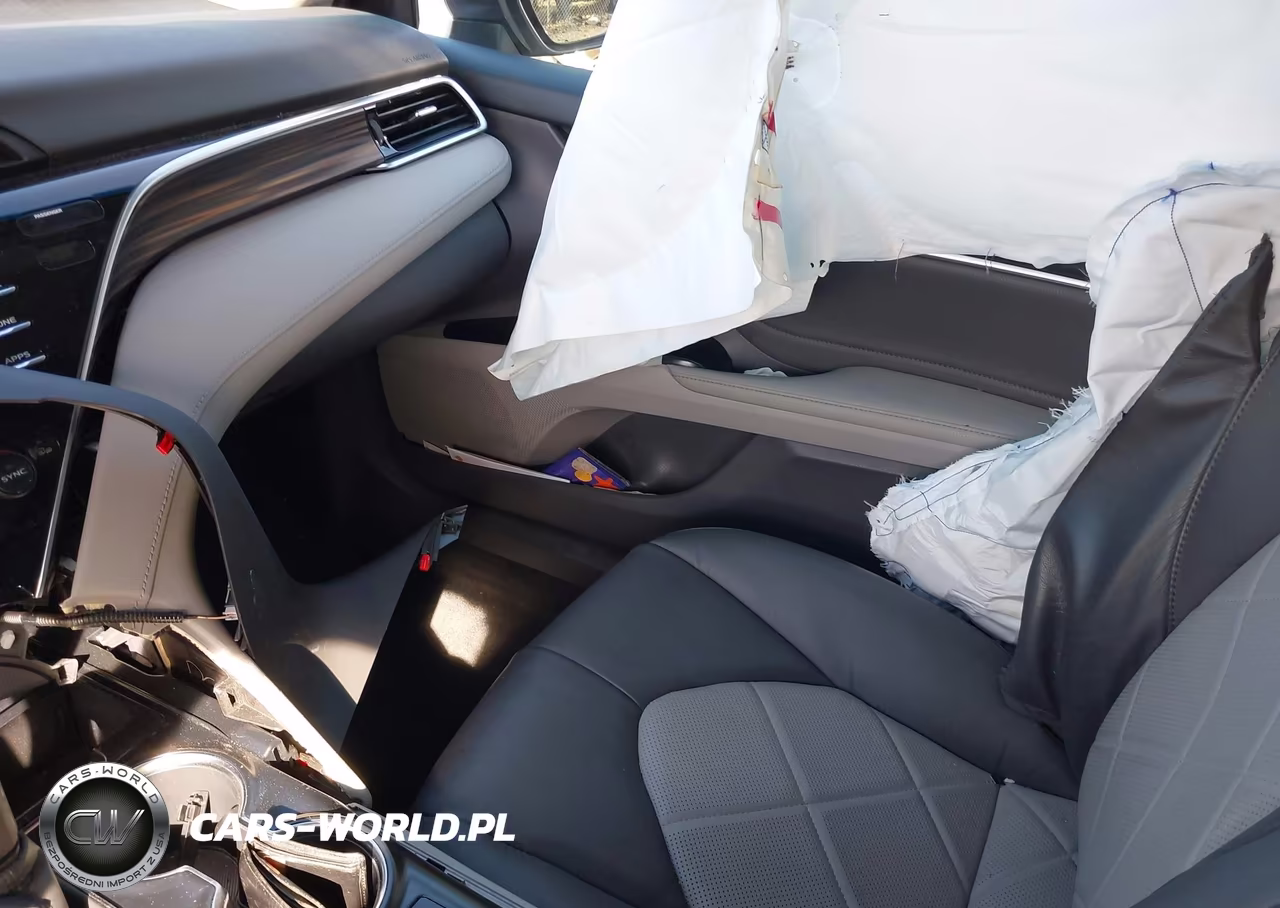 2018 Toyota Camry Xle VIN:4T1B11HK3JU507479 - 5